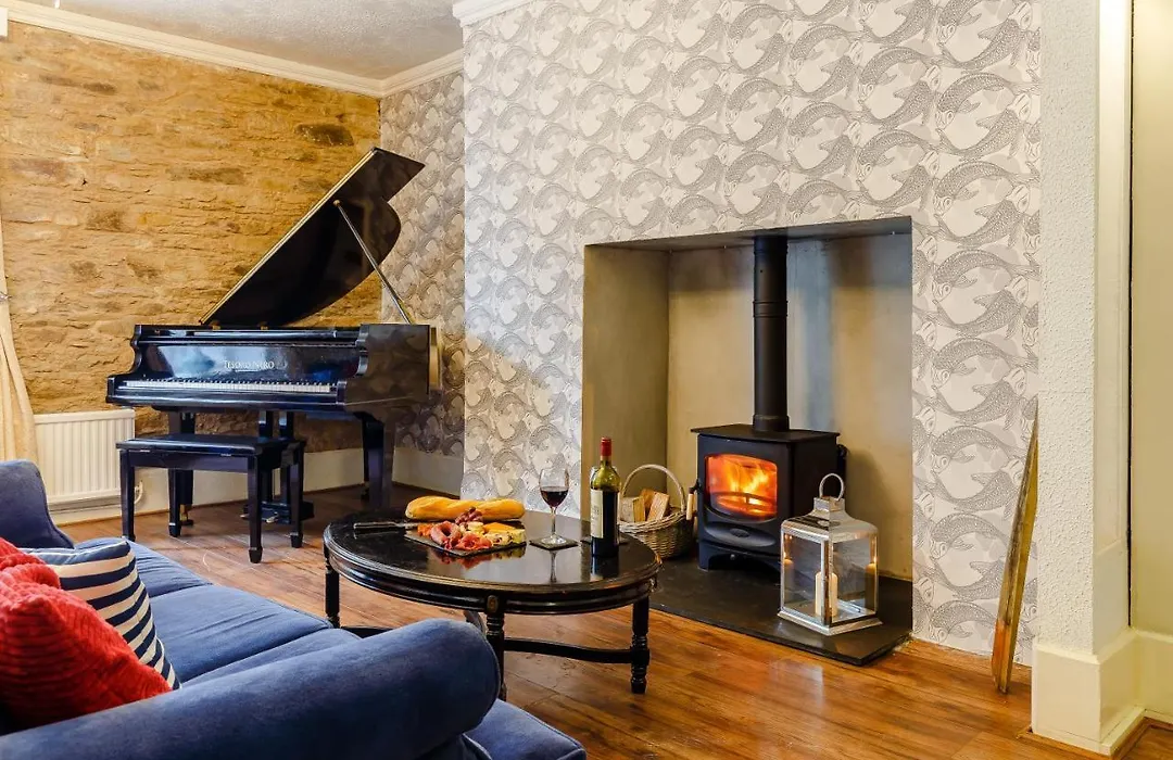 Pendennis Lodge-1